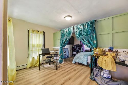 3 Richmond St, Adams MA 01220-1934 exterior