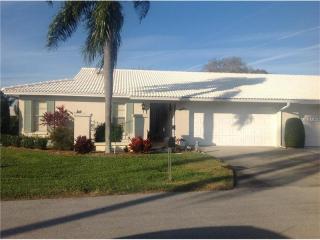 6910 8th Ave, Bradenton, FL 34209-3416