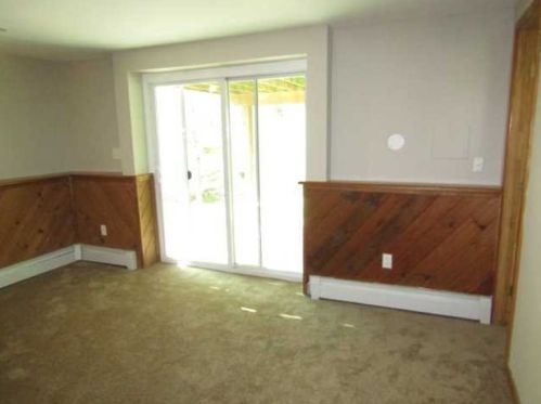 28 Raker Rd, Poughkeepsie NY  12603-5632 exterior