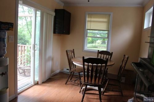 98 Howland Ave, Teaneck NJ  07666-6042 exterior