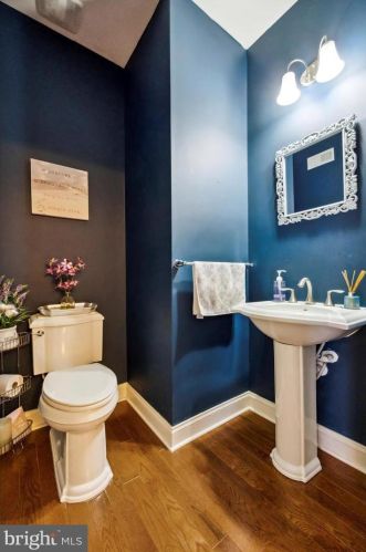 3524 Muirwood Dr, Newtown Square PA  19073 exterior