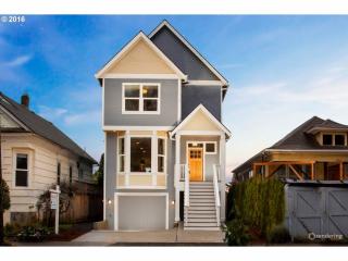 3722 Taylor St, Portland, OR 97214-4345