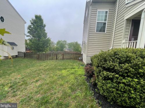 7 Ivy Spring Ln, Fredericksburg VA  22406-8205 exterior