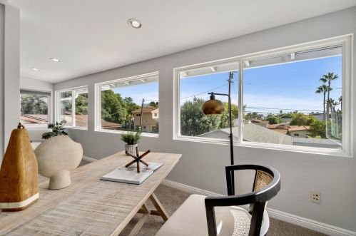 1151 Turquoise St, San Diego CA 92109-1247 exterior