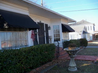 621 Broadway Ave, Ada OK  74820-3435 exterior