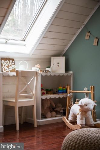 431 Weadley Rd, Norristown PA  19406-3747 exterior