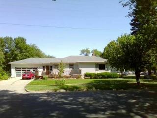 518 14th St, Moorhead MN  56560-2150 exterior