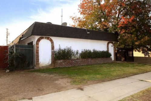 1928 White Ave, Fresno, CA 93701-2043