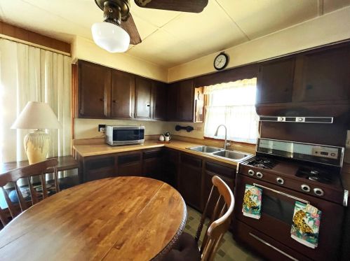 330 Pike St, Covington KY 41011-2127 exterior