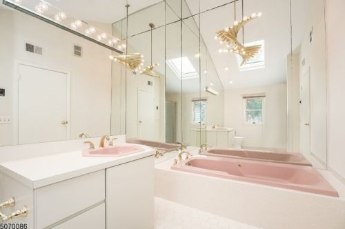 16 Normandy Blvd, Morristown NJ  07960-5731 exterior