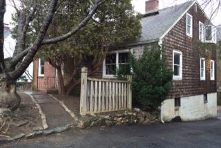 44 Cowan Ave, Stamford CT  06906-2407 exterior