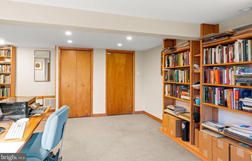 4 Stephen Dr, Glen Mills PA  19342-8803 exterior