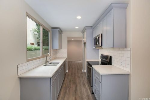 6837 Mulberry Ln, Garden Grove, CA 92845-2914