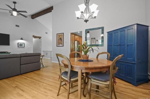 5 Highview Ter, Somers Town NY  10589-2800 exterior