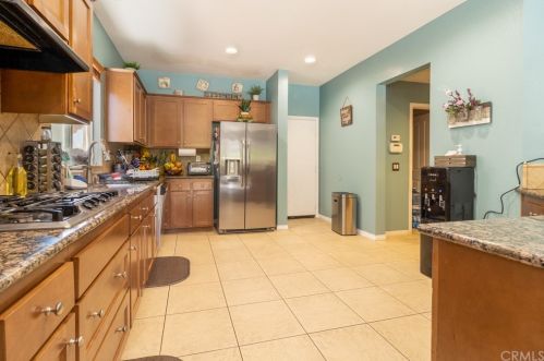 19515 Palomar St, Lake Elsinore CA  92530-6393 exterior