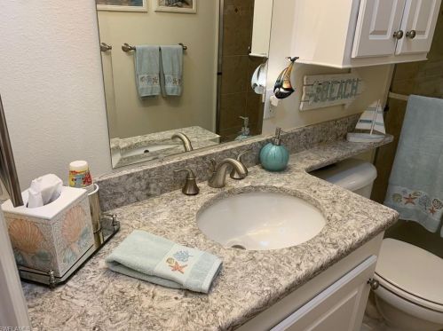 1327 Silver Lakes Blvd, Naples, FL 34114-9234