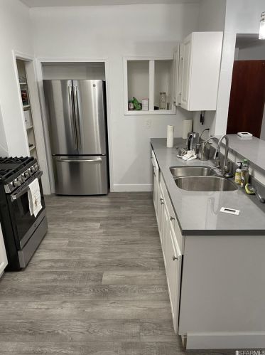 488 41 St, Oakland CA 94609-2466 exterior