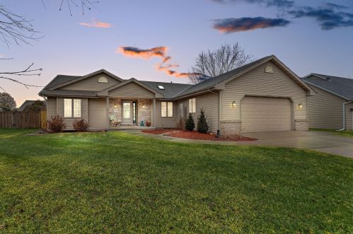 500 Gavin Pkwy, Kewaskum, WI 53040-9182
