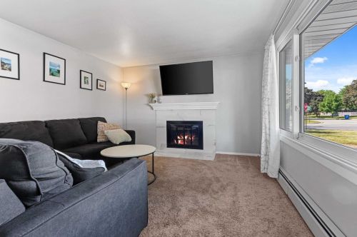 2633 Brookdale Ave, Green Bay, WI 54313-5960