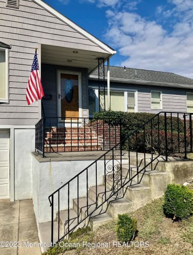 1505 Hyacinth Pl, Point Pleasant Beach, NJ 08742-3425