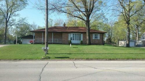 136 Central Ave, Waterloo, IA 50707-1506