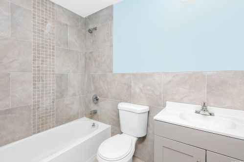 143 Merritt Ave, Wheatley Heights NY  11798-2339 exterior