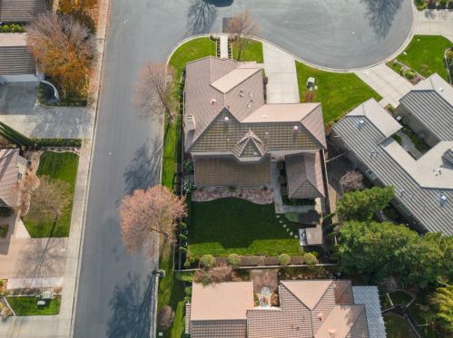 3909 Edgeview Ct, Modesto CA  95355-7318 exterior