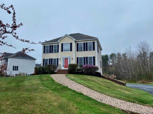 42 Ezras Way, Dover, NH 03820-5504