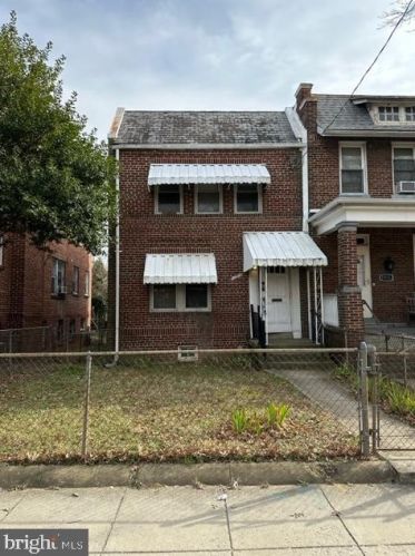 1913 Minnesota Ave, Washington, DC 20020-5415