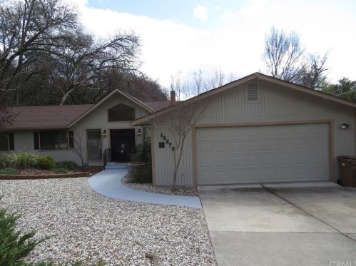 18670 Maple Leaf Ct, Middletown, CA 95467-8528