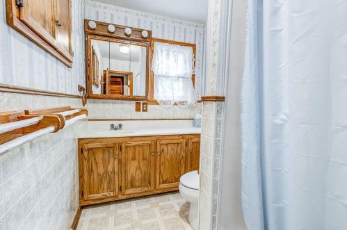 11860 Green Valley Rd, Mount Vernon OH  43050-9624 exterior