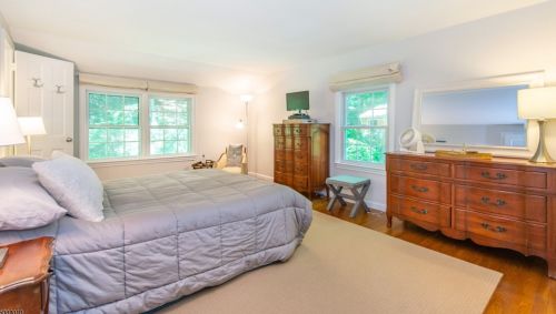 59 Raynor Rd, Morristown NJ  07960-2516 exterior