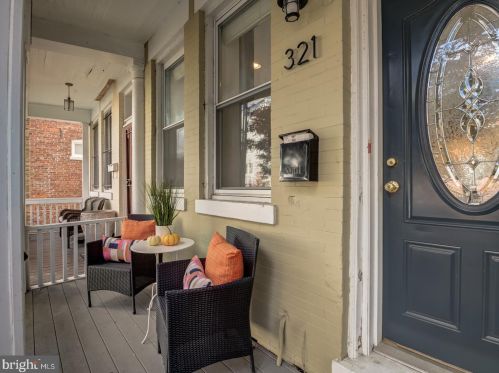 321 W St, Washington, DC 20002-6804