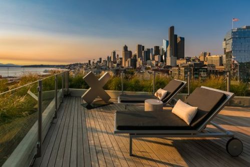 590 1st Ave, Seattle WA  98104-2804 exterior