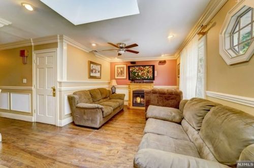 109 Lafayette Ave, Dumont NJ  07628-2107 exterior