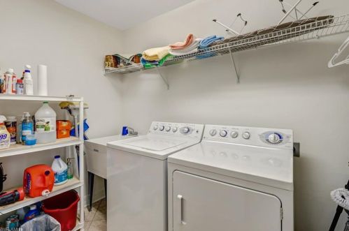 450 Bayfront Pl, Naples FL  34102-6467 exterior