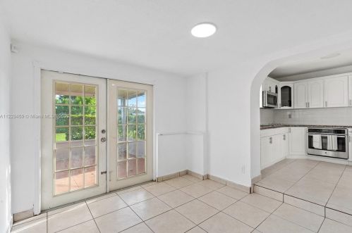 6529 21 St, Hollywood FL 33023-2807 exterior