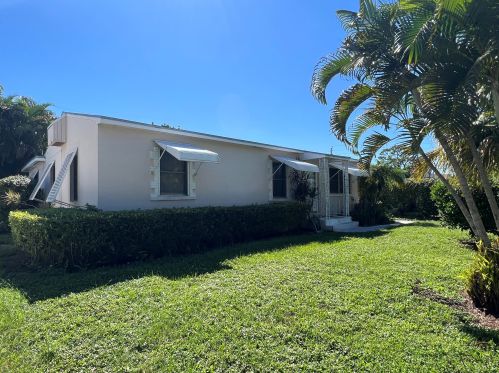 830 El Vedado, West Palm Beach, FL 33405-1837