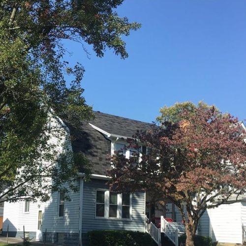 2305 Albert St, New Castle, PA 16105-2159