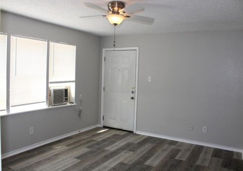 4520 Columbia Ave, Dallas TX  75226-2313 exterior