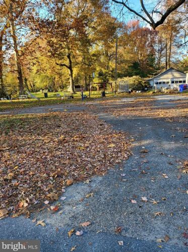 10056 Shawnee Rd, Farmington, DE 19950-4949
