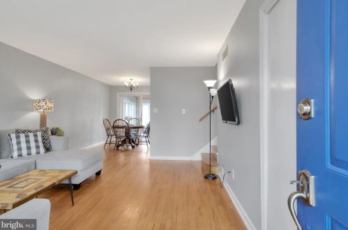 1021 Dettling Rd, Wilmington, DE 19805-1028