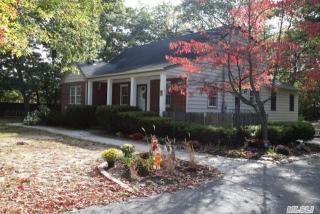 422 Furrows Rd, Holbrook, NY 11741-2700