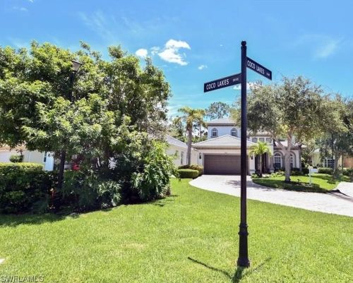 2853 Coco Lakes Ct, Naples, FL 34105-4508