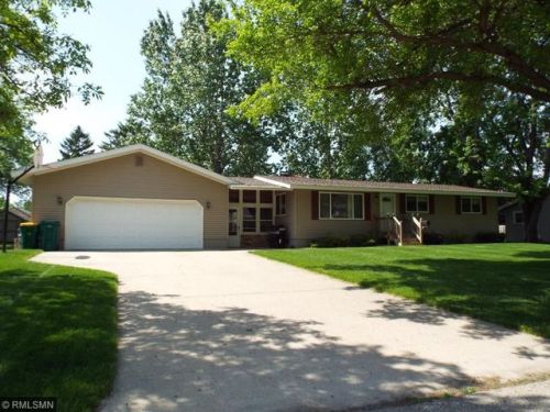 620 Donnelly Ave, Litchfield, MN 55355-3204