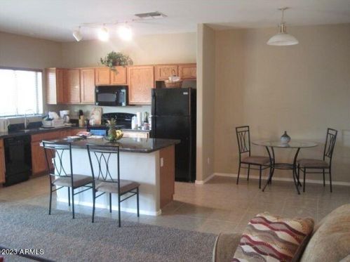 17713 Maui Ln, Sun City, AZ 85388-7554
