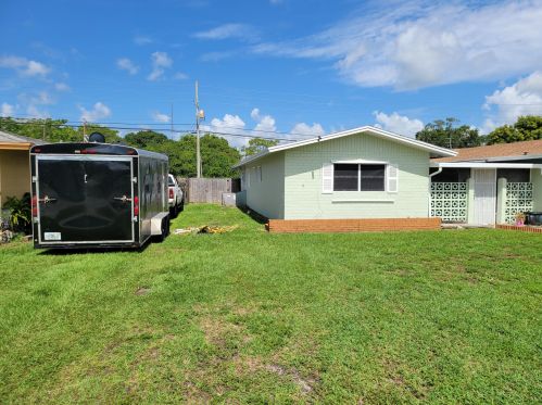 2513 Chesterfield Dr, Fort Pierce, FL 34982-5605
