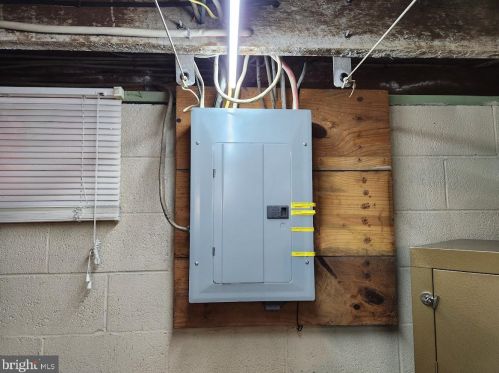 9644 Hamilton Blvd, Breinigsville PA  18031-1722 exterior