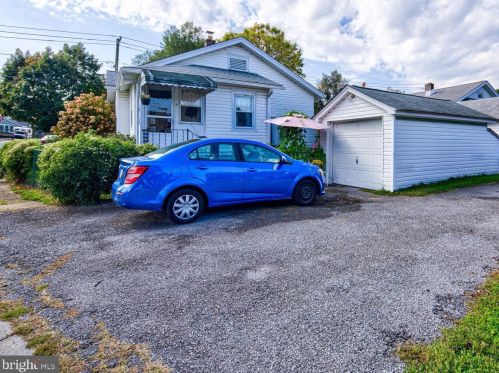 301 Summit Ave, Wilmington DE  19804-1725 exterior