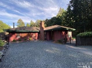1194 Standley St, Ukiah CA  95482-4231 exterior